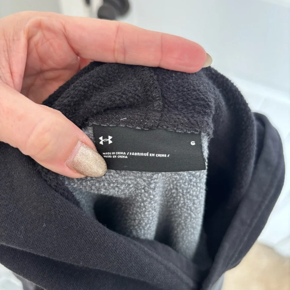 Under Armour Kids Gray and Black Hoodie Size 6